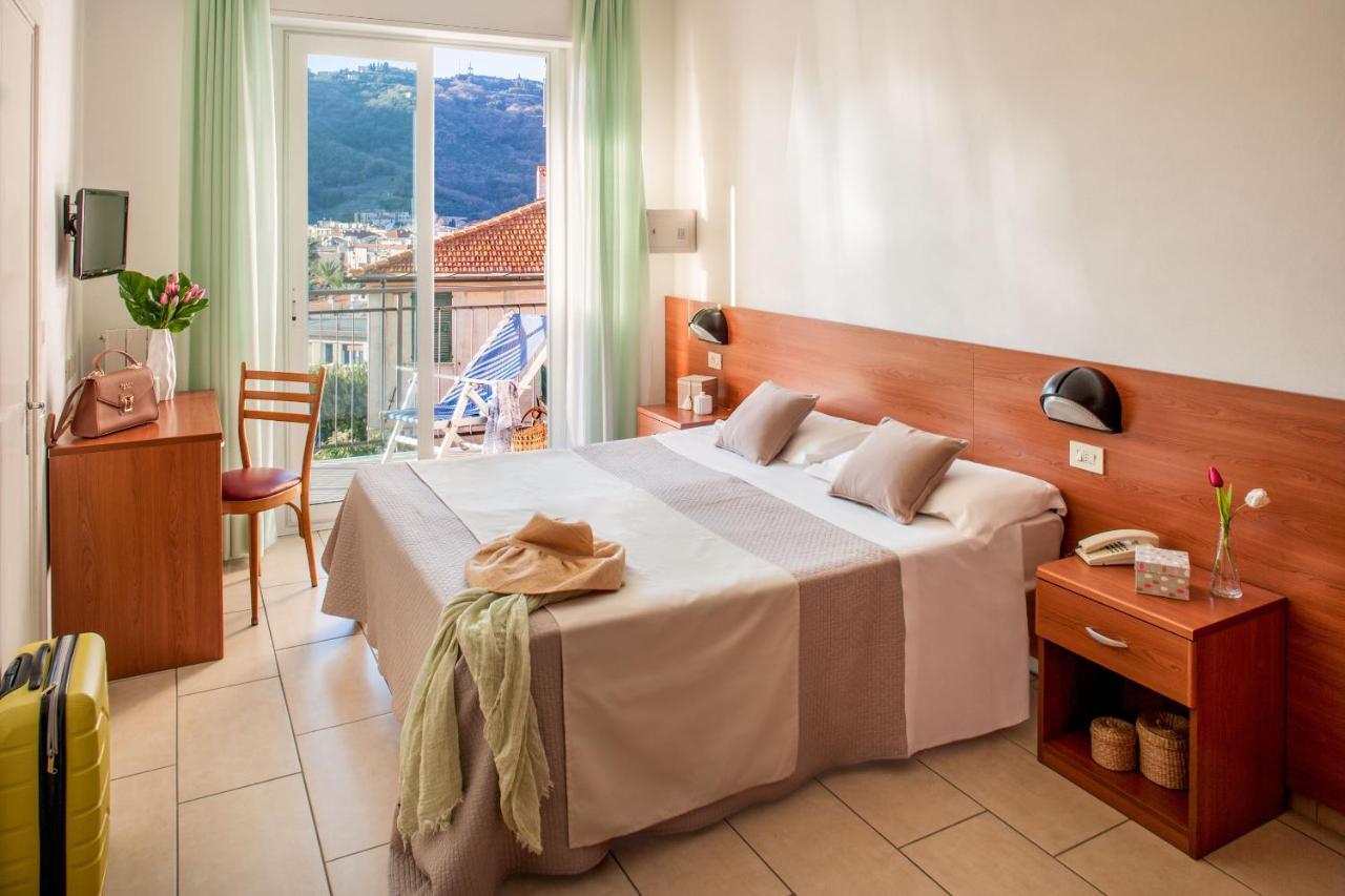Hotel Europa Finale Ligure Zewnętrze zdjęcie