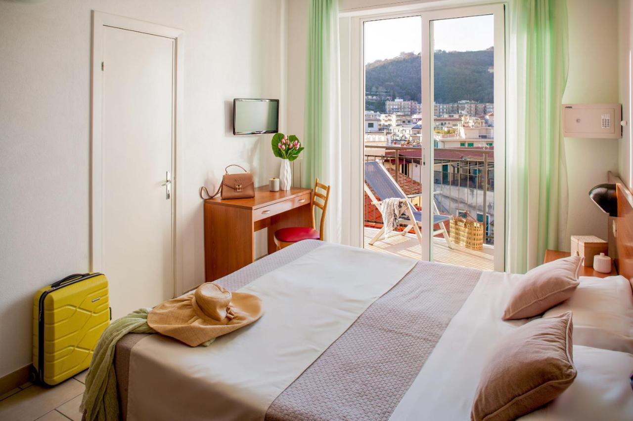 Hotel Europa Finale Ligure Zewnętrze zdjęcie