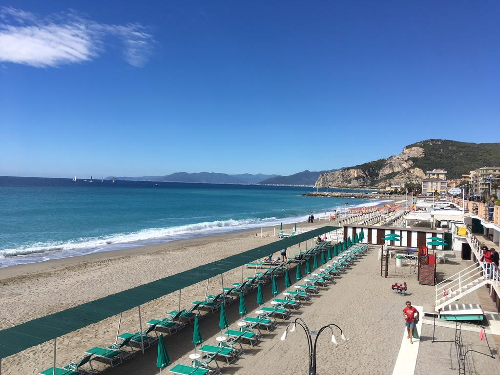 Hotel Europa Finale Ligure Zewnętrze zdjęcie