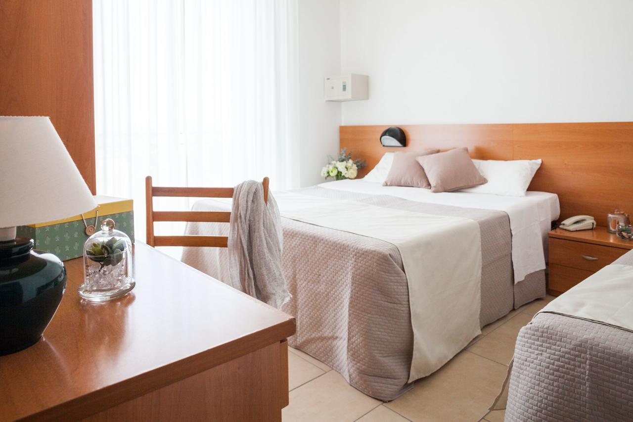 Hotel Europa Finale Ligure Zewnętrze zdjęcie